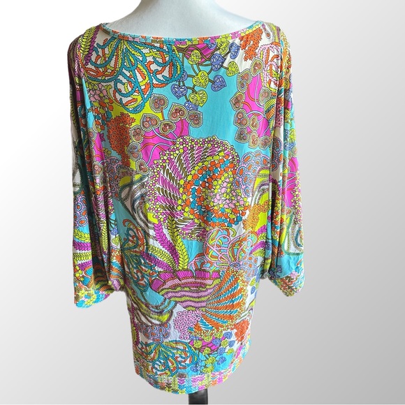 Trina Turk Vibrant Retro Print Tunic/Swim Coverup in Size Small - Picture 4 of 8